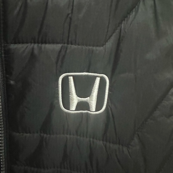 Small storm tech thermal shell technology - Picture 6 of 6